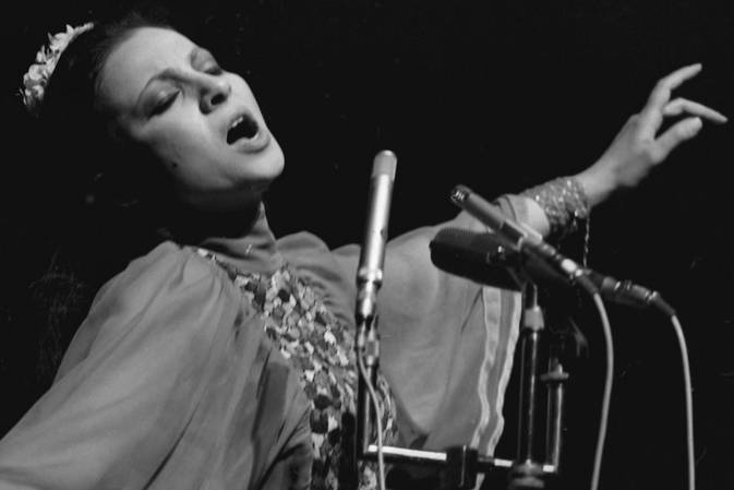 Esther - A portrait of a legendary voice that became a myth.